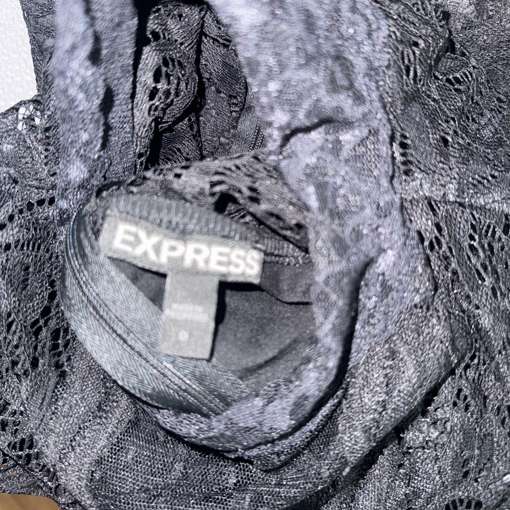 Express black lace bodycon dress size 0 - Picture 4 of 4